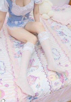 男同桌扒下内裤让我爽了一夜_BD英语HD高清在线观看